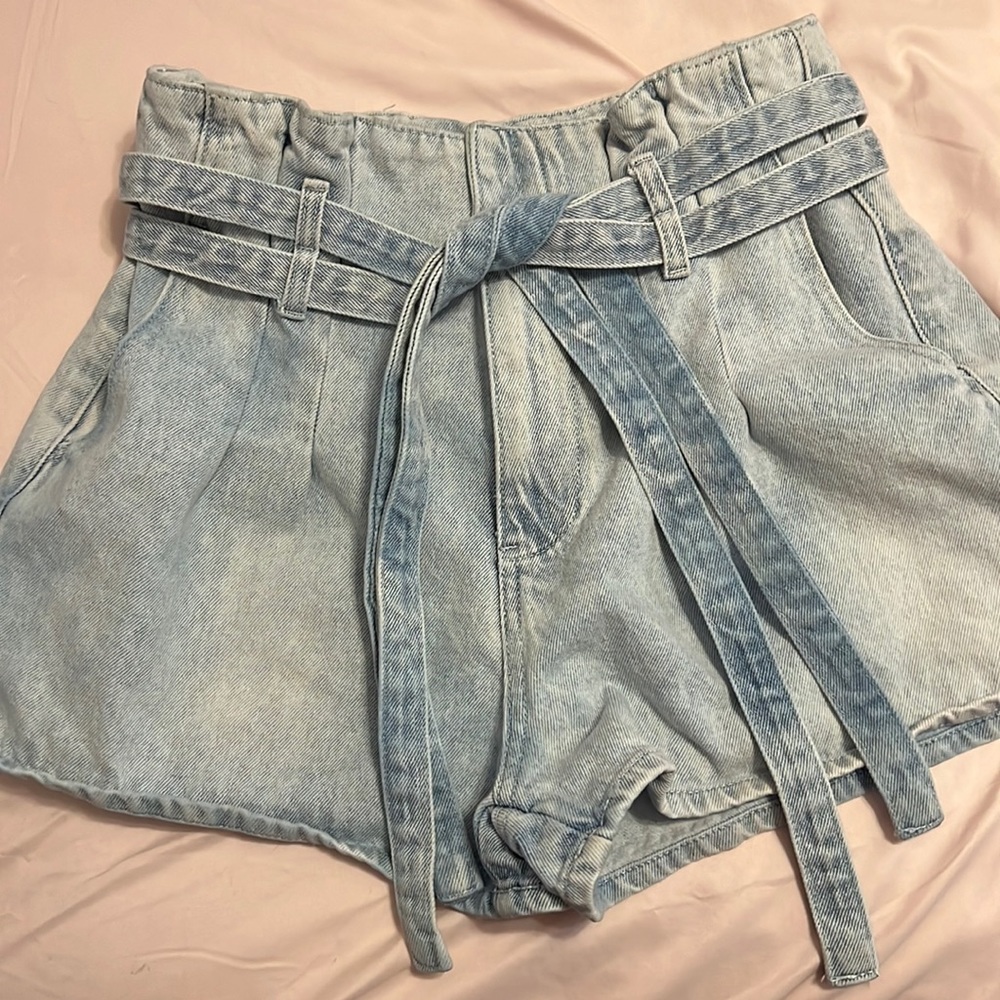 Light wash paper bag shorts